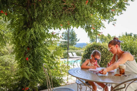 cap_withkidsontheroad-37