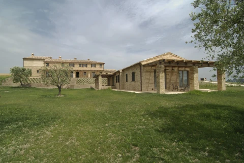 Azienda Mastro, Le Marche