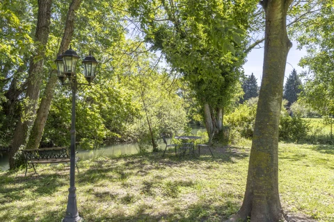 Paradis sur Terre, Provence