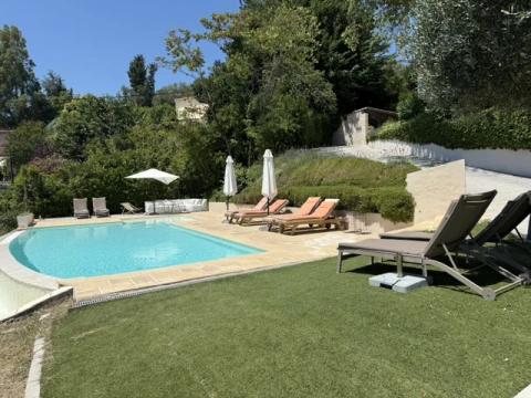 Maison de vacances en Côte d'azur pour 10 personnes - Artcheda