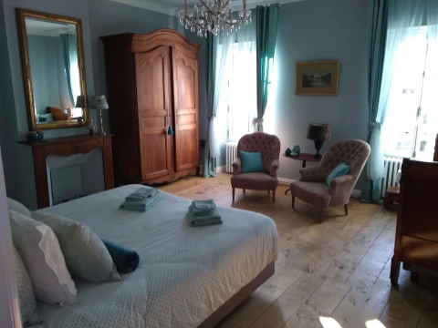 Au bord de la Dronne, vakantiehuisVilla, Dordogne / Nouvelle-Aquitaine, people: 6