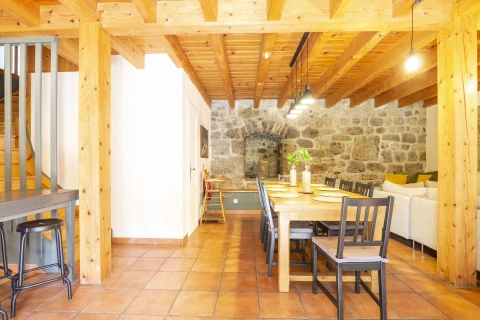 Au Mont d'Ardèche, Vakantiehuis, Ardeche, people: 21