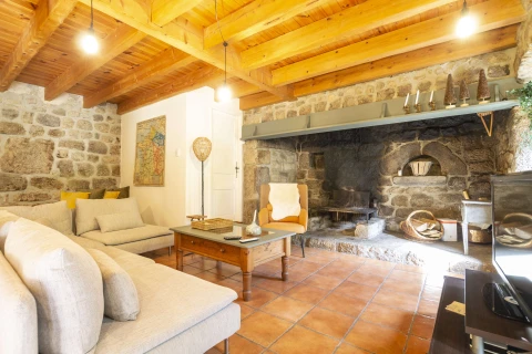 Au Mont d'Ardèche, Vakantiehuis, Ardeche, people: 21