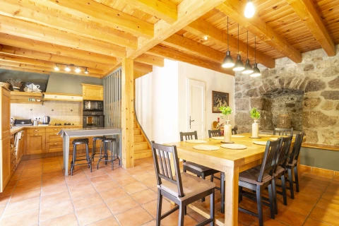 Au Mont d'Ardèche, Vakantiehuis, Ardeche, people: 21