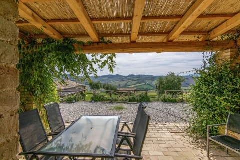 Azienda Mastro - Verdicchio, Vakantiehuis, Le Marche, people: 4