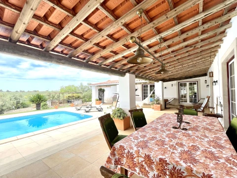 Casa dos Cedros, Vakantiehuis, people: 6