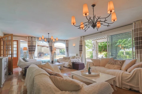 Holiday home in French Riviera for 18 people - Castel Carpe Diem