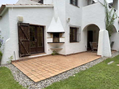 El Trebol, Vakantiehuis, Costa Brava (l'Escala), people: 8