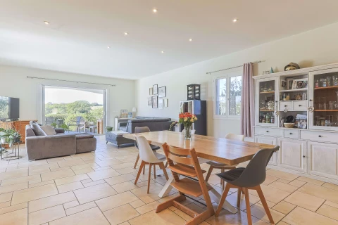 Entre Les Vignes, Vakantiehuis, Languedoc-Roussillon, people: 6