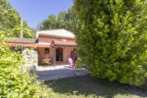 Gîte Les Conifères, Vakantiehuis, Provence, people: 4