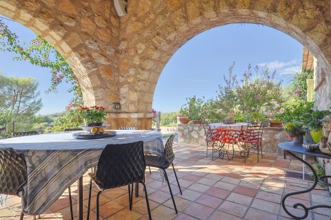 Maison de vacances en Côte d'azur pour 8 personnes - La Bastide des Tourrettes