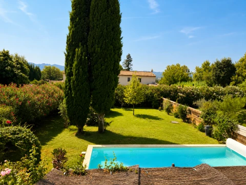 Holiday home in Provence for 8 people - La Bastide d'Olivienne