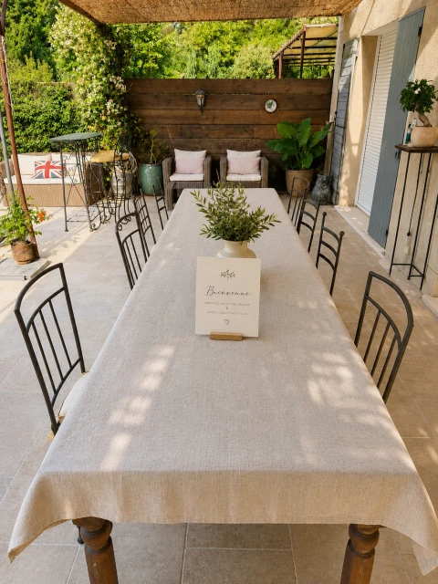 Holiday home in Provence for 8 people - La Bastide d'Olivienne