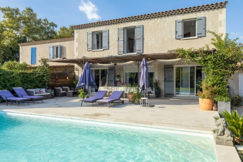 Holiday home in Provence for 8 people - La Bastide d'Olivienne