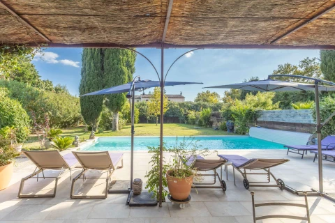 Holiday home in Provence for 8 people - La Bastide d'Olivienne