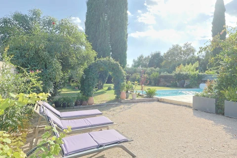 Holiday home in Provence for 8 people - La Bastide d'Olivienne