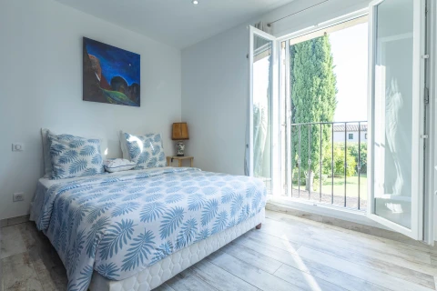 Holiday home in Provence for 8 people - La Bastide d'Olivienne