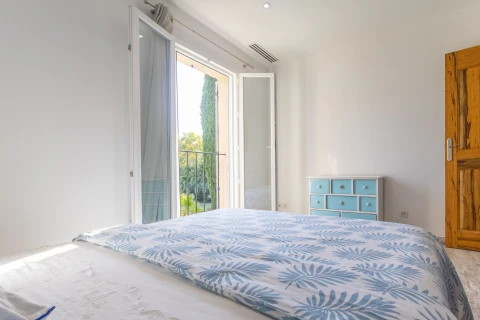 Holiday home in Provence for 8 people - La Bastide d'Olivienne