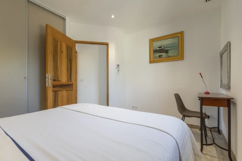 Holiday home in Provence for 8 people - La Bastide d'Olivienne