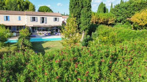 Holiday home in Provence for 8 people - La Bastide d'Olivienne