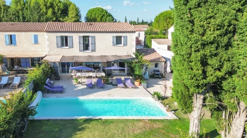Holiday home in Provence for 8 people - La Bastide d'Olivienne