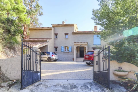 La Corniche des Pins, Vakantiehuis, Côte d'azur, people: 8