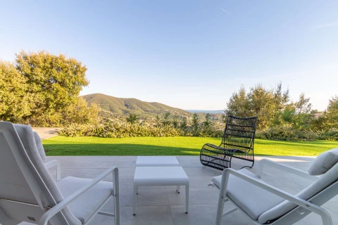 La Londe Gîte Bas, Appartement, Côte d'azur, people: 6