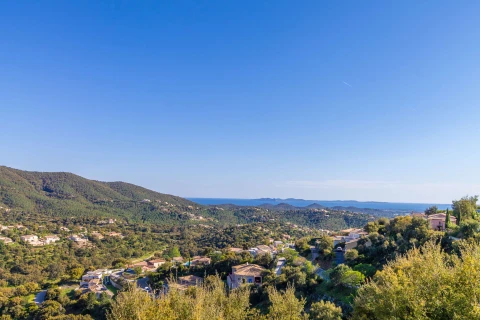 La Londe Gîte Haut, Appartement, Côte d'azur, people: 2