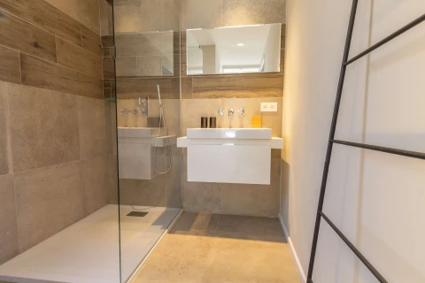 La Londe Gîte Haut, Appartement, Côte d'azur, people: 2