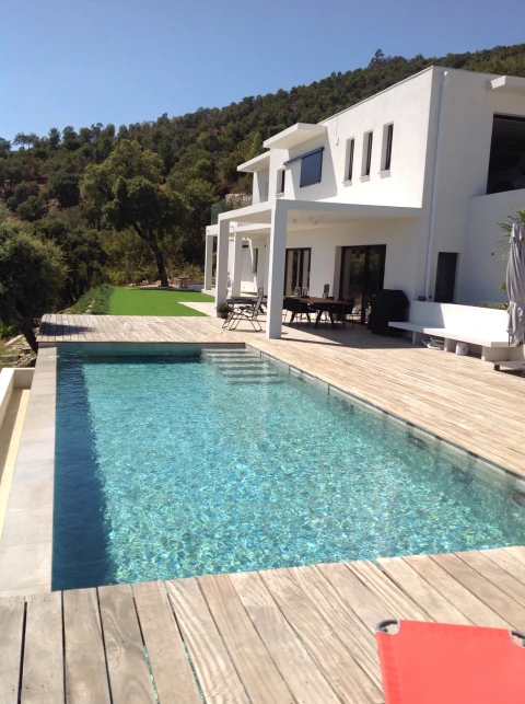 La Londe Gîte Haut, Appartement, Côte d'azur, people: 2