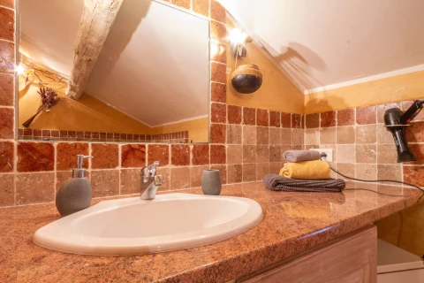 La maison de Laure, Vakantiehuis, Provence, people: 4