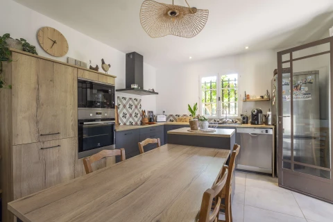 La maison Ugolin, Vakantiehuis, Provence, people: 6