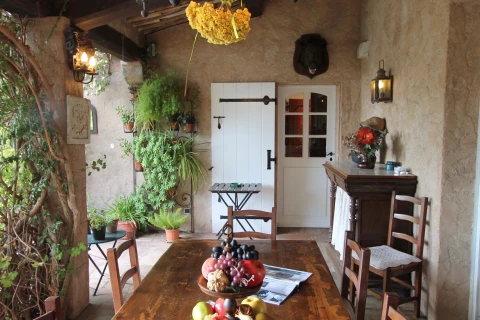 La Pierre, Vakantiehuis, Côte d'azur, people: 9