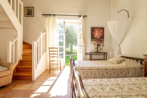 La Pierre, Vakantiehuis, Côte d'azur, people: 9