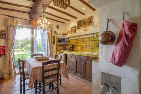 La Pierre, Vakantiehuis, Côte d'azur, people: 9