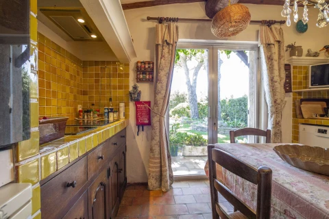 La Pierre, Vakantiehuis, Côte d'azur, people: 9