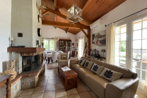 La terrasse, Vakantiehuis, Dordogne / Nouvelle-Aquitaine, people: 6