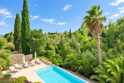 Maison de vacances en Côte d'azur pour 8 personnes - La Villa Charmante