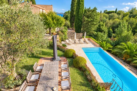 Maison de vacances en Côte d'azur pour 8 personnes - La Villa Charmante