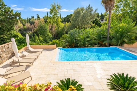 Maison de vacances en Côte d'azur pour 8 personnes - La Villa Charmante