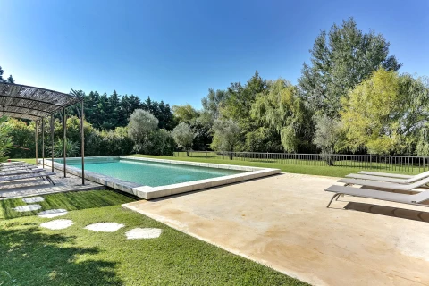 Holiday home in Provence for 15 people - Le Moulin de Bourdon