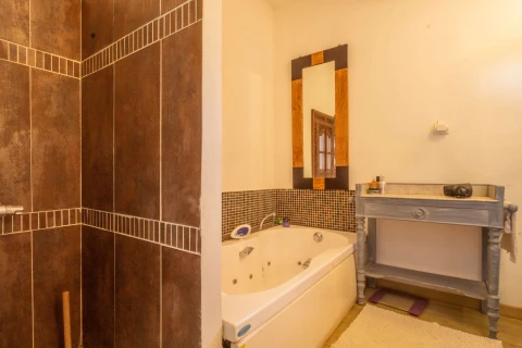 Le Peintre, Vakantiehuis, Provence, people: 6