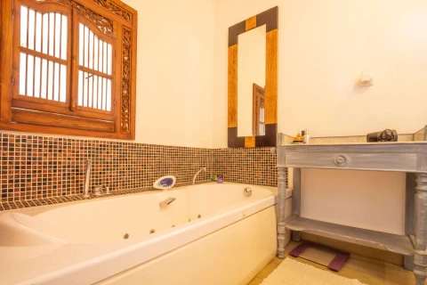 Le Peintre, Vakantiehuis, Provence, people: 6