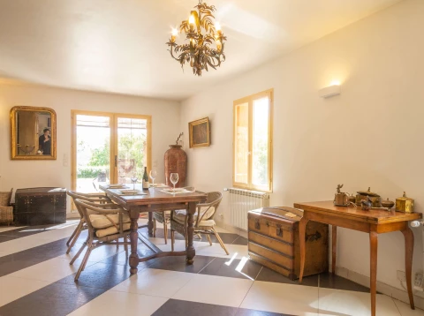 Le Peintre, Vakantiehuis, Provence, people: 6