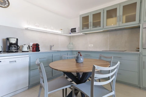 Le Petit Nid, Vakantiehuis, Provence, people: 4