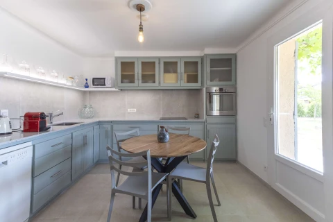 Le Petit Nid, Vakantiehuis, Provence, people: 4