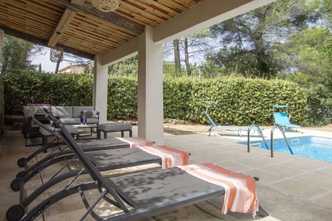 Le Peylon Bas , Vakantiehuis, Provence, people: 8