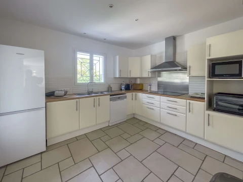 Le Peylon Bas , Vakantiehuis, Provence, people: 8