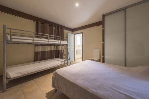 Les Cypresses, Vakantiehuis, Languedoc-Roussillon, people: 8