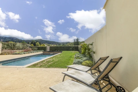 Les Soeurs du Mont Ventoux , Vakantiehuis, Provence, people: 10